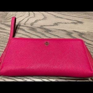 Authentic tori Burch zippy wallet